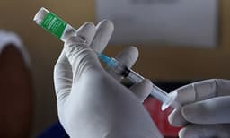 വാക്‌സിനേഷനില്‍ കേരളവും ഡല്‍ഹിയും മുന്നില്‍ ; ഏറ്റവും പിന്നില്‍ ബീഹാറും ഉത്തര്‍പ്രദേശും