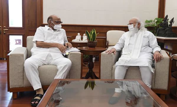 പാര്‍ലമെന്റിന്റെ വര്‍ഷകാല സമ്മേളനം: ശരത് പവാര്‍ പ്രധാനമന്ത്രിയുമായി കൂടിക്കാഴ്ച നടത്തി