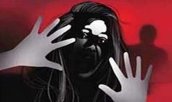 പ്രായപൂര്‍ത്തിയാകാത്ത പെണ്‍കുട്ടിയെ പീഡിപ്പിച്ച കേസില്‍ ശിക്ഷിക്കപ്പെട്ടു ; ജാമ്യത്തിലിറങ്ങി വീണ്ടും അതേ പെണ്‍കുട്ടിയെ പീഡിപ്പിക്കാന്‍ ശ്രമം  