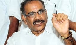 ശബ്‌ദരേഖയില്‍ കുരുങ്ങി ശശീന്ദ്രന്‍, പീഡനപരാതി ഒതുക്കാന്‍ ശ്രമം; രണ്ടാം പിണറായി സര്‍ക്കാര്‍ രണ്ടുമാസം പൂര്‍ത്തിയാക്കിയ ദിവസം മന്ത്രിക്കെതിരേ ഗുരുതര ആരോപണം 