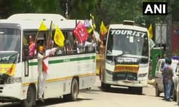 കര്‍ഷക നിയമം: കര്‍ഷക പ്രതിഷേധ സമരം ജന്ദര്‍ മന്ദറിലേക്ക്; പാര്‍ലമെന്റ് വളപ്പില്‍ പ്രതിഷേധവുമായി കോണ്‍ഗ്രസ്