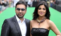 മാനം കളഞ്ഞ ഈ പണിക്ക് പോയത് എന്തിനാണെന്ന് കുന്ദ്രയോട് പൊട്ടിത്തെറിച്ചു ; ക്രൈംബ്രാഞ്ചിന് മുന്നില്‍ പൊട്ടിക്കരഞ്ഞും ശില്‍പ്പാഷെട്ടി 