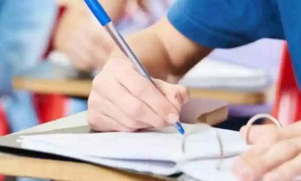ബിടെക് പരീക്ഷ റദ്ദാക്കിയ ഉത്തരവിന് സ്‌റ്റേ: ഓഗസ്റ്റില്‍ നടത്താന്‍ അനുമതി