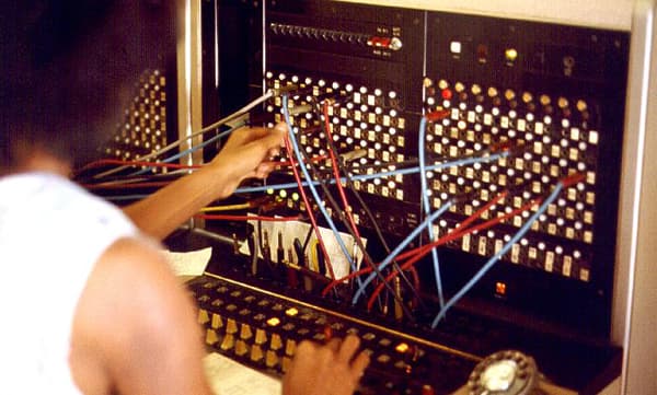 കൊച്ചിയില്‍ ആറിടത്ത് സമാന്തര ടെലഫോണ്‍ എക്‌സ്‌ചേഞ്ച്; മൂന്നുപേര്‍ പിടിയില്‍