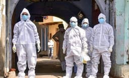 രാജ്യത്ത് കോവിഡ് മൂന്നാം തരംഗം ഈ മാസം ; ഒക്ടോബറോടെ ഉച്ചസ്ഥായില്‍ എത്തിയേക്കുമെന്ന് വിദഗ്ധർ 