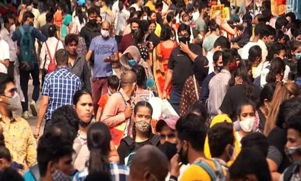 ഈ മാസം തന്നെ നില വഷളായേക്കും, ഇന്ത്യയില്‍ കോവിഡ് മൂന്നാം തരംഗം ഒക്‌ടോബറോടെ..:  ഗവേഷകരുടെ മുന്നറിയിപ്പ് 