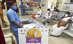 രാജ്യത്ത് 42,982 കോവിഡ് കേസുകള്‍ കൂടി; ഇന്നലെ മരണമടഞ്ഞത് 533 പേര്‍; ഡെല്‍റ്റ ഭീതിയില്‍ നിയന്ത്രണങ്ങളുമായി കൂടുതല്‍ രാജ്യങ്ങള്‍