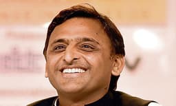 അടുത്ത വര്‍ഷം നടക്കുന്ന യുപി തെരഞ്ഞെടുപ്പില്‍ ബിജെപിയ്ക്ക് സ്ഥാനാര്‍ത്ഥികളെ പോലും കിട്ടില്ല ; എസ്പി 400 സീറ്റ് നേടുമെന്ന് അഖിലേഷ്