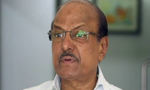 ചന്ദ്രികാ ദിനപ്പത്രത്തിന്റെ ഫണ്ട് കാര്യത്തില്‍ കുഞ്ഞാലിക്കുട്ടിയ്ക്ക് വീഴ്ച സംഭവിച്ചു ;  വിമര്‍ശനവുമായി പാണക്കാട്  തങ്ങളുടെ മകന്‍ 