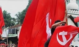 പതിവുകള്‍ മാറ്റി, ദേശീയതാവാദത്തിലൂടെ സിപിഎം ; സ്വാതന്ത്ര്യദിനത്തിന് പാര്‍ട്ടിഓഫീസുകളില്‍ പതാക ഉയര്‍ത്തല്‍ നടത്തും