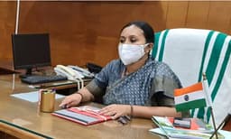 കോവിഡ് സാഹചര്യം വിലയിരുത്താന്‍ ആരോഗ്യമന്ത്രിയുടെ നേതൃത്വത്തില്‍ അടിയന്തര യോഗം ചേര്‍ന്നു.