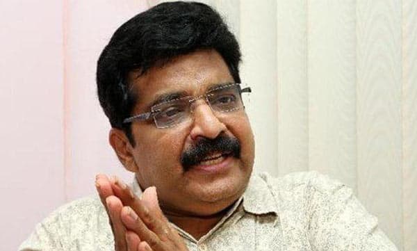 ജോസഫ് മാഷിന്റെ അവസ്ഥയുണ്ടാക്കരുത്: താലിബാനെതിരെ പോസ്റ്റിട്ട എംകെ മുനീറിന് വധഭീഷണി