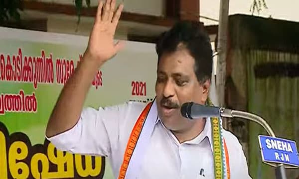 മുഖ്യമന്ത്രി നവോത്ഥാന നായകനായിരുന്നെങ്കില്‍ മകളെ പട്ടികജാതിക്കാരന് വിവാഹം കഴിച്ചുകൊടുത്തേനെ: കൊടിക്കുന്നില്‍ സുരേഷ്