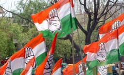 കൂടാരം കാലിയാകുന്നോ? അന്തിമേപാരിനു ഗ്രൂപ്പുകള്‍; ഹൈക്കമാന്‍ഡിനെതിരേ തത്‌കാലം പ്രതിഷേധമില്ല,  കെ.സി. വേണുഗോപാലിനോട്‌ വിട്ടുവീഴ്‌ചയില്ല