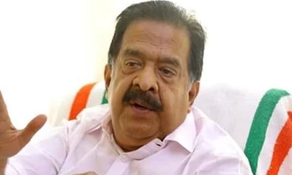 കോണ്‍ഗ്രസില്‍ പ്രവര്‍ത്തിക്കാന്‍ സ്ഥാനം വേണമെന്നില്ല ; പക്ഷേ കേന്ദ്രത്തിലേക്ക് പോകുന്നെന്ന് പറഞ്ഞ് ആക്ഷേപിക്കരുതെന്ന് രമേശ്
