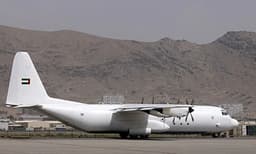 താലിബാന് കീഴില്‍ അഫ്ഗാനില്‍ ആദ്യമായി യാത്രാ വിമാനം ഇറങ്ങി ; ഇസ്‌ളാമാബാദില്‍ നിന്നും കാബൂളില്‍ എത്തിയത് 10 പേര്‍