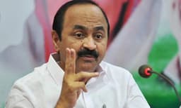 ആരു പോയാലും കോണ്‍ഗ്രസിന് ഒരു ചുക്കും സംഭവിക്കില്ല: കരുണാകരന്‍ പാര്‍ട്ടി വിട്ടിട്ടും ഒന്നും സംഭവിച്ചിട്ടില്ല