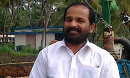 കേരളത്തിലെ ഒരു പൊലീസ് ഉദ്യോഗസ്ഥനും തനിക്ക് സല്യൂട്ട് ചെയ്തുകൊണ്ട് അഭിവാദ്യം അറിയിക്കുന്ന രീതി;  ടിഎന്‍ പ്രതാപന്‍ എംപി