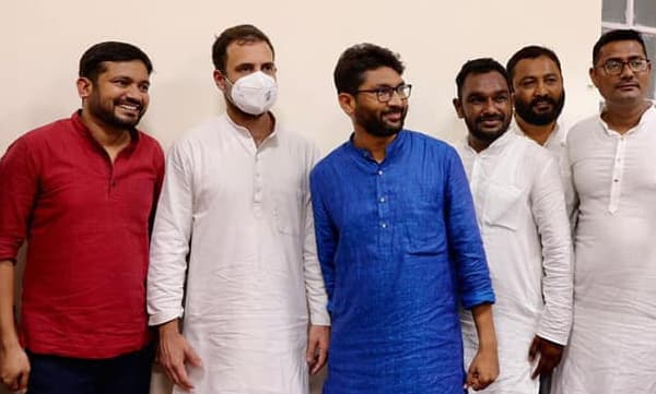കനയ്യ കുമാര്‍ കോൺഗ്രസിൽ ചേർന്നു, ജിഗ്നേഷ് മേവാനി പിന്തുണ തുടരും, വ്യക്തിപരമായ അഭിലാഷങ്ങള്‍ മൂലമെന്ന് ഡി.രാജ