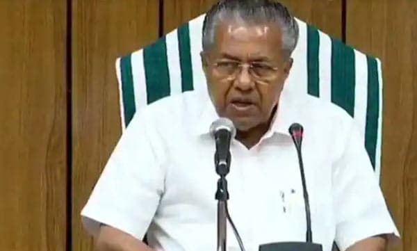 ഇതെല്ലാം നാണക്കേടാണ്, ജാഗ്രത വേണം: ഉന്നത പോലീസ് ഉദ്യോഗസ്ഥരുടെ യോഗത്തില്‍ മുഖ്യമന്ത്രി