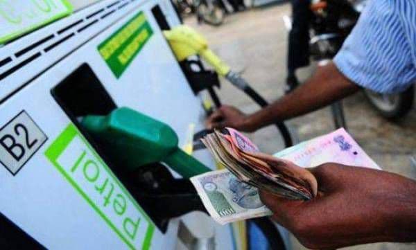 ഇന്ധനവില വീണ്ടും മേലോട്ട്... പെട്രോളിന് പിന്നാലെ ഡീസലും നൂറിലേയ്ക്ക്