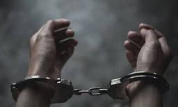 ‘ഐഎഎസ് പാസാകാൻ’ തങ്കഭസ്മം പാലിൽ കലക്കി കുടിക്കണമെന്ന്  ജ്യോത്സ്യൻ ; വിദ്യാർഥിക്ക് കാഴ്ചത്തകരാർ