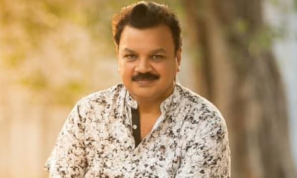 തിയറ്റര്‍ മേഖല വളരെ കഷ്ടത്തില്‍: ആത്മഹത്യകളുടെ എണ്ണം കൂട്ടണോയെന്ന് എല്ലാവരും ആലോചിക്കണം: ഇടവേള ബാബു