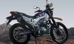 4-വാൽവ് ടെക്നോളജിയുമായി ഹീറോ എക്‌സ്പൾസ്‌ 200 4V; വിലയും സവിശേഷതയും അറിയാം