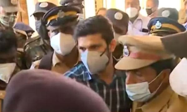 ഉത്രയുടെ അച്ഛന്റെ മൊഴി വായിക്കണം, കോടതിയില്‍ നടന്നതല്ല വാര്‍ത്ത: പ്രതി സൂരജിന്റെ അപ്രതീക്ഷിത പ്രതികരണം