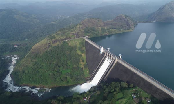 ഒഴുക്കിവിട്ടതു ശതകോടികള്‍,  നാലു രൂപയ്ക്ക് വൈദ്യുതി വാങ്ങി, 20 പൈസ മാ​‍ത്രം ചെലവ്‌ വരുന്ന വൈദ്യുതി ‘ഒഴുക്കിവിട്ടു’; ജലവിനിയോഗം പാളി കെ.എസ്‌.ഇ.ബി.