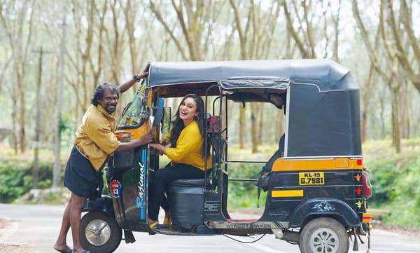 തങ്കുവിനൊപ്പം ഒരു ദിനം; വീട്ടില്‍ ചെന്ന് ഞെട്ടിച്ച് ചിന്നു
