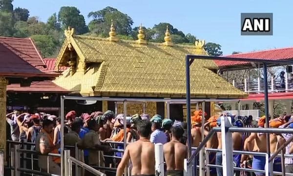 ശബരിമലയില്‍ വെര്‍ച്വല്‍ ക്യൂ ഏര്‍പ്പെടുത്താന്‍ സര്‍ക്കാരിന് എന്തധികാരമെന്ന് ഹൈക്കോടതി