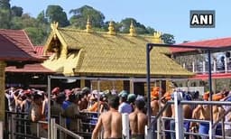 ശബരിമലയില്‍ വെര്‍ച്വല്‍ ക്യൂ ഏര്‍പ്പെടുത്താന്‍ സര്‍ക്കാരിന് എന്തധികാരമെന്ന് ഹൈക്കോടതി
