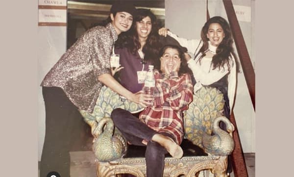  Pooja Batra, Zarika, Farah Khan,Juhi Chawla (Image Source: Instagram)