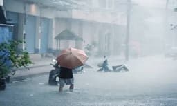 Orange alert in Chennai; schools, colleges shut 