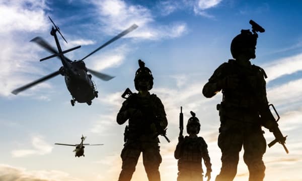 മണിപ്പൂരിലെ ഭീകരാക്രമണത്തില്‍ കമാന്‍ഡിങ് ഓഫിസറും കുടുംബവും കൊല്ലപ്പെട്ടു; നാല് സൈനികരും വീരമൃത്യുവരിച്ചു