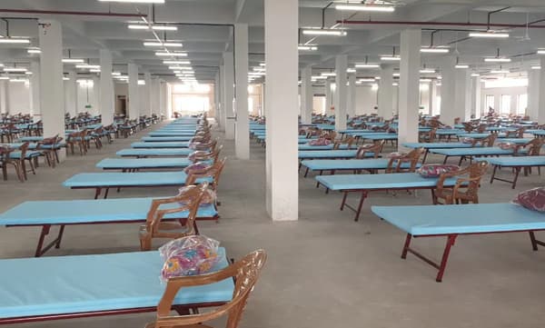 സംസ്ഥാനത്ത് കോവിഡ് പ്രാഥമിക ചികിത്സാ കേന്ദ്രങ്ങൾ നിർത്തലാക്കുന്നു; കോവിഡിന് ​ഗൃഹ ചികിത്സയാണ് അഭികാമ്യമെന്ന് സർക്കാർ