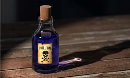 കൗമാരക്കാരന്‍ വിഷം ഉളളില്‍ ചെന്ന് മരിച്ചു; കാമുകിയുടെ അമ്മയ്‌ക്കെതിരെ കേസ്