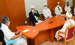 
വഖഫ് ബോര്‍ഡ് നിയമനം പി.എസ്.സിക്ക് വിടണമെന്ന് സര്‍ക്കാരിന് വാശിയില്ല: മുഖ്യമന്ത്രി 