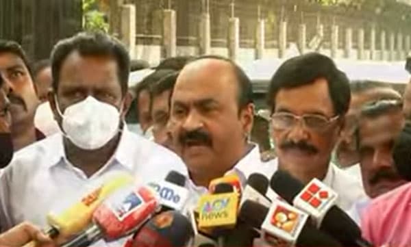 വഖഫ് ബോര്‍ഡ്: മുഖ്യമന്ത്രിയുടെ നിലപാട് സ്വാഗതാര്‍ഹം; മുല്ലപ്പെരിയാര്‍ വിഷയത്തില്‍ സര്‍ക്കാര്‍ ആരെയാണ് ഭയപ്പെടുന്നത്? വി.ഡി സതീശന്‍
