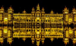 ഒമിക്രോണ്‍ ഭീഷണിയിലും മൈസൂരുവില്‍ സഞ്ചാരികളുടെ തിരക്ക്