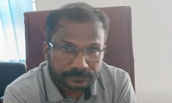 മലിനീകരണ നിയന്ത്രണ ബോര്‍ഡ് എന്‍ജിനീയറുടെ വീട്ടില്‍ റെയ്ഡ്; അരിക്കലത്തിലും പ്രഷര്‍കുക്കറിലും സൂക്ഷിച്ചത് 17 ലക്ഷം രൂപ; താമസം 80 ലക്ഷത്തിന്റെ ഫ്‌ളാറ്റില്‍, രണ്ടരലക്ഷത്തി​ന്റെ ടി.വി...