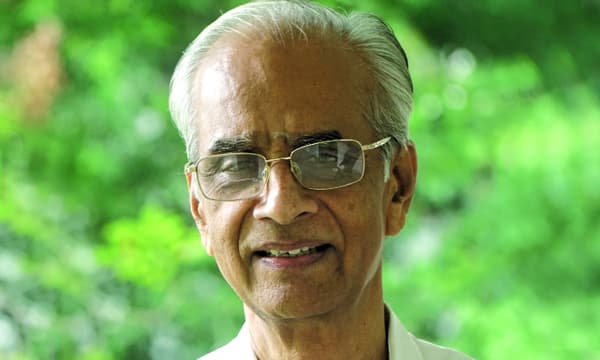 ഐ.എ.എസുകാരന്റെ കവിത എന്ന് പറഞ്ഞ് തള്ളുന്നത് പൊള്ളത്തരം; കെ. ജയകുമാര്‍