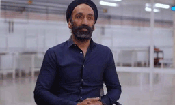 ലോക കോടീശ്വരന്‍ ഇലോണ്‍ മസ്‌കിനു തുല്യമായി 17500 കോടി രൂപ ശമ്പളം വാങ്ങുന്ന ഇന്ത്യക്കാരന്‍
