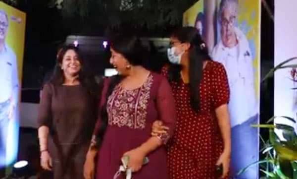  വീടിന്റെ നാഥൻ ‘കേശുവിനെ’ കാണാൻ ‘കാവ്യ’ എത്തി; വിഡിയോ