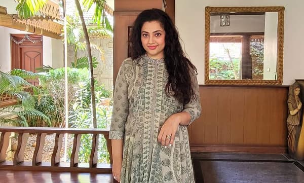 Actress Meena Sagar tested Covid Positive (Image Source: Twitter)