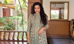 മിസ്റ്റർ കൊറോണ; 2022-ൽ തന്റെ വീട്ടിലെ ആദ്യത്തെ സന്ദർശകനെക്കുറിച്ച് നടി മീന