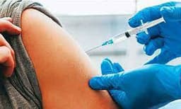 കോവിഡിനെ പേടിച്ച് എൺപത്തിനാലുകാരൻ വാക്സിനെടുത്തത് 11 തവണ! സംഭവം ബീഹാറിൽ 