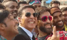 ‘ഡ്രൈവിങ് ലൈസന്‍സി’ന്റെ ഹിന്ദി റീമേയ്ക്ക്;‘സെല്‍ഫി'ക്ക്’ തുടക്കം
