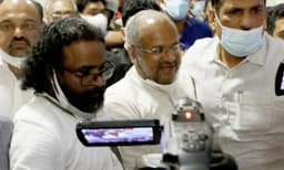 ആശുപത്രി രേഖകളില്‍ വെട്ടിത്തിരുത്തല്‍, പരാതി വൈകി, പ്രാഥമികാന്വേഷണം നടത്തിയില്ല; കന്യാസ്‌ത്രീ പീഡന​​ക്കേസില്‍ പ്രോസിക്യൂഷനു തിരിച്ചടിയായ കാര്യങ്ങള്‍ 